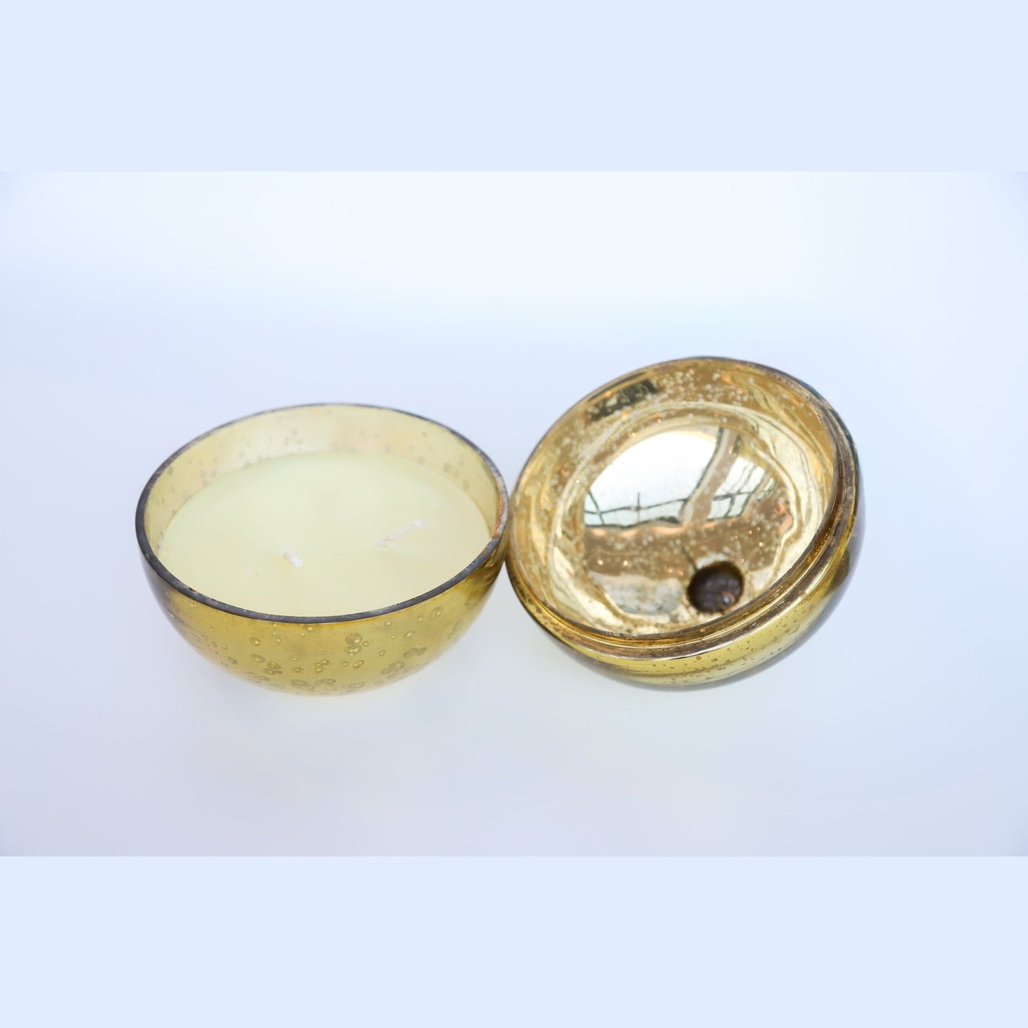 Ornament Candle - Gold, 15 oz